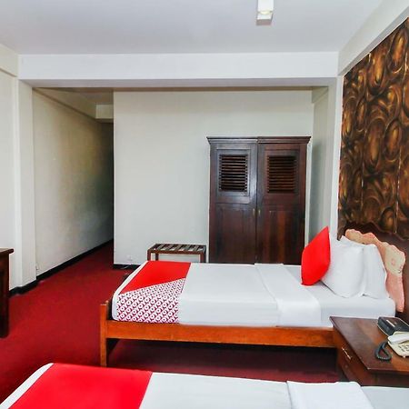 Omega Regency Colombo Hotel Екстериор снимка